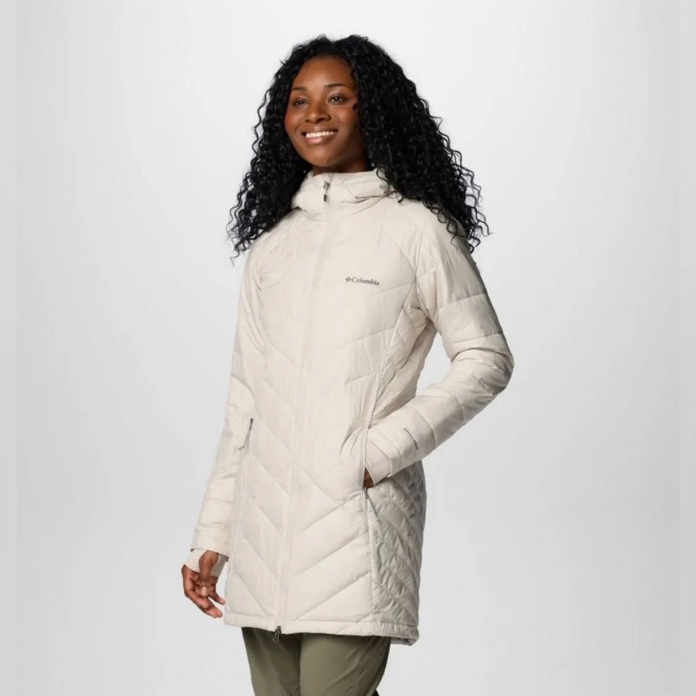 Columbia Cream Puffer Jacket with Quilted Design - Picture 3 of 6
